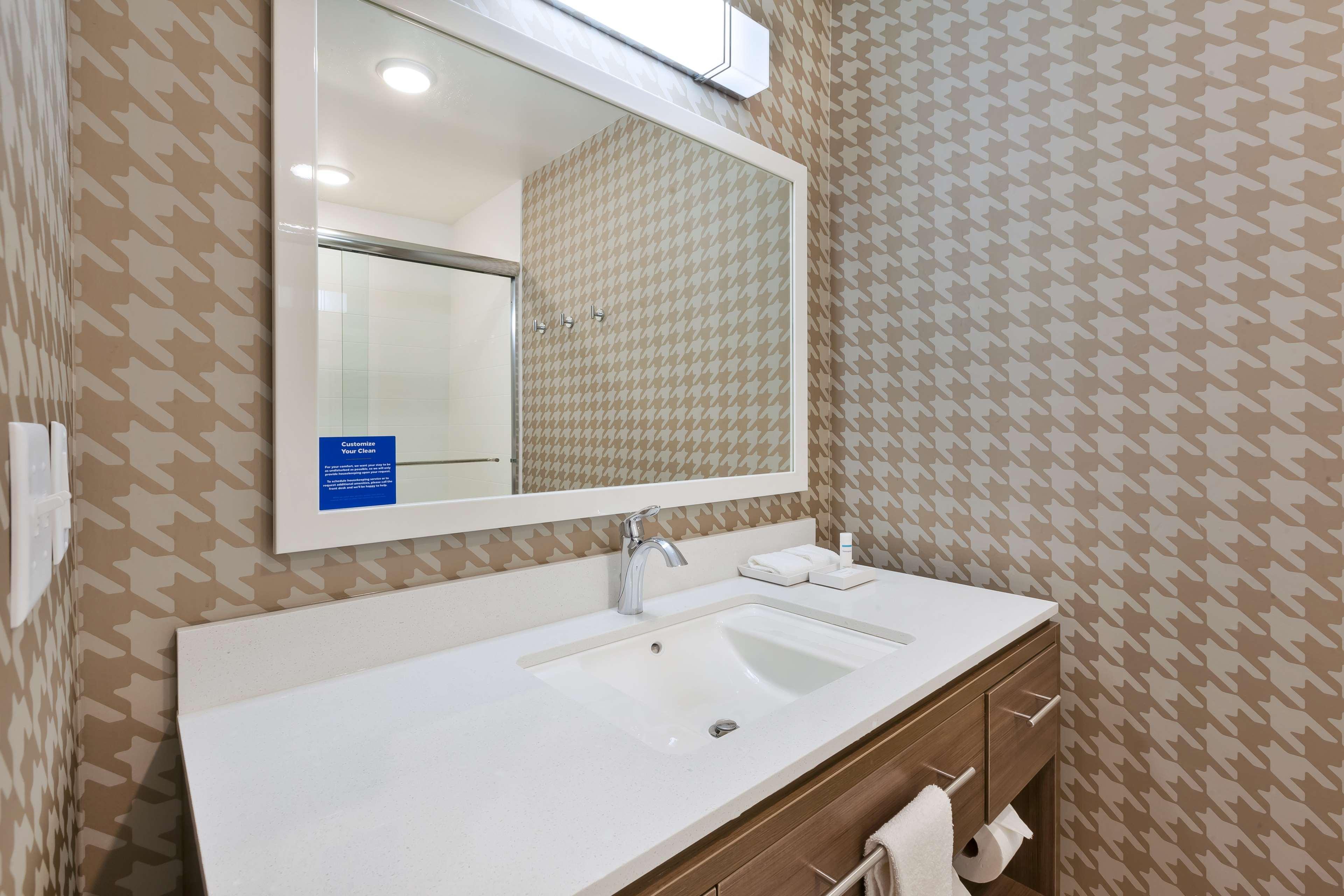 Home2 Suites By Hilton Grand Blanc Flint, Mi Exteriör bild